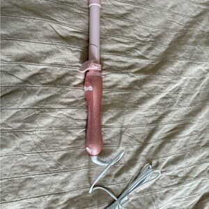 The Beachwaver Co. Pink Curling Iron